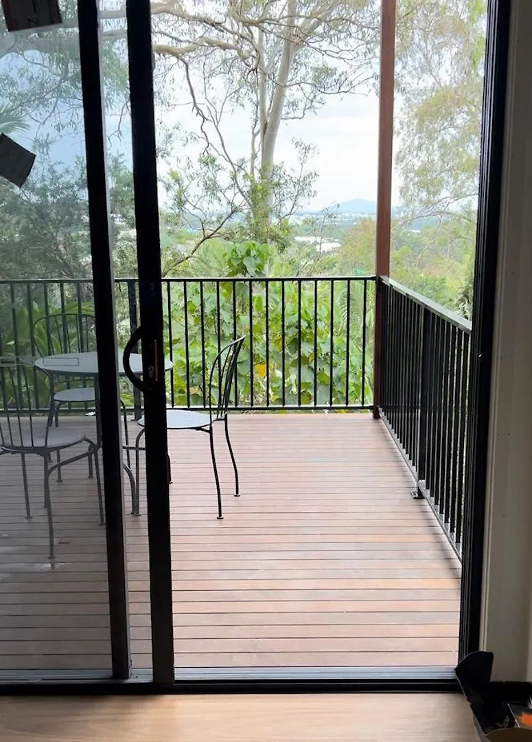 הוילה בודרים Our Treehouse Near Mooloolaba 0*,
